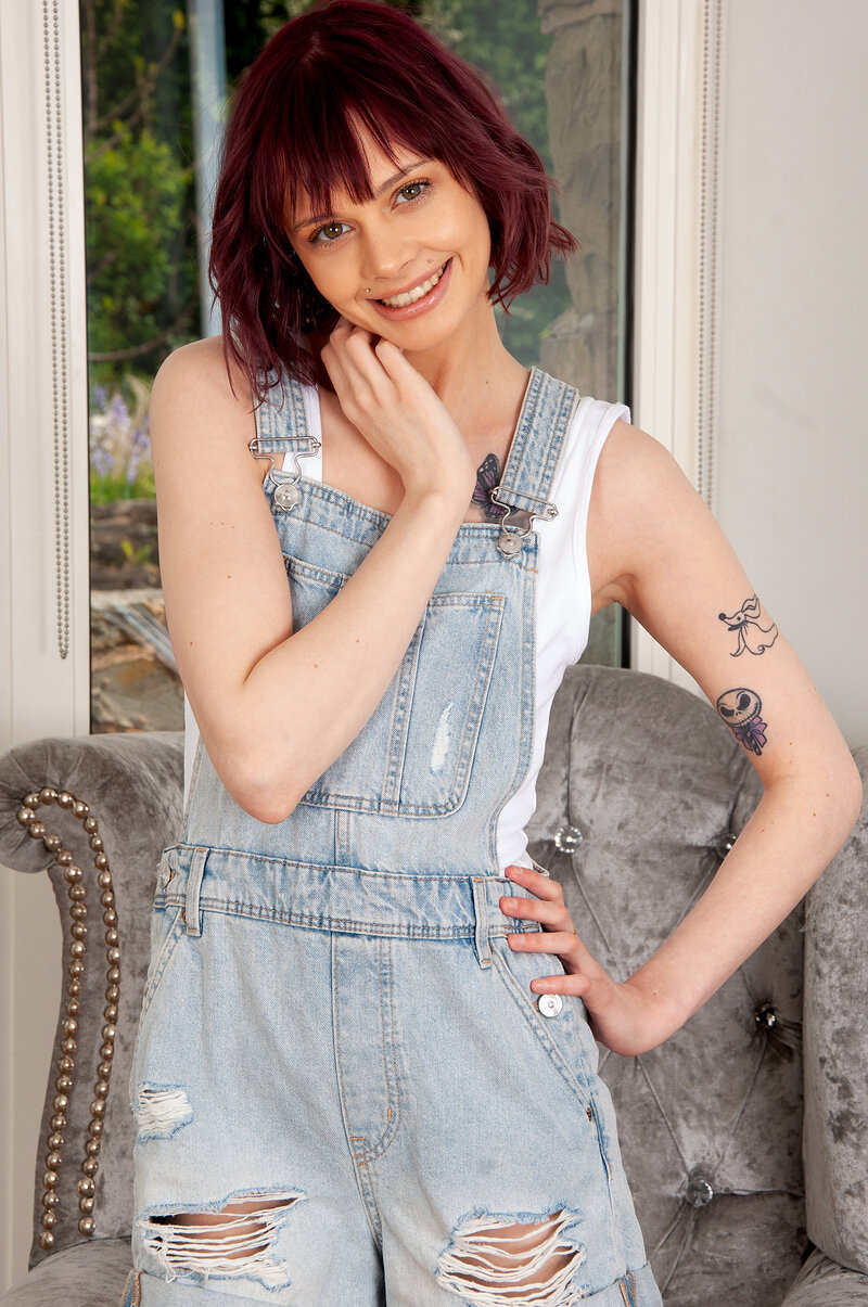 Лана, 19